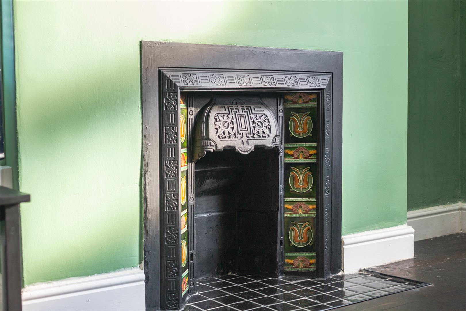 Edgeware Road, Uplands, Swansea, SA2 0NA